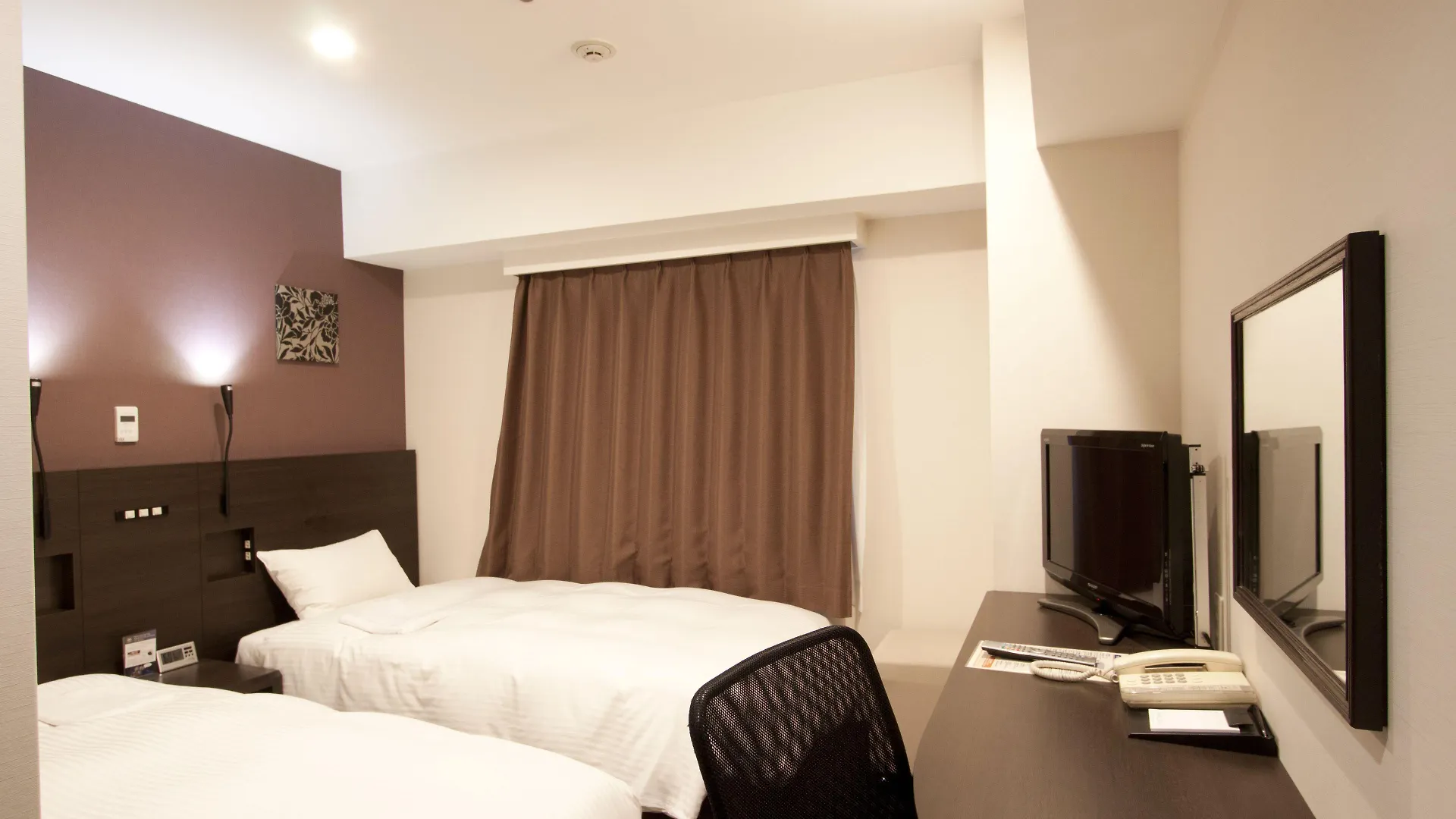 Smile Hotel Kyoto Shijo 3*,